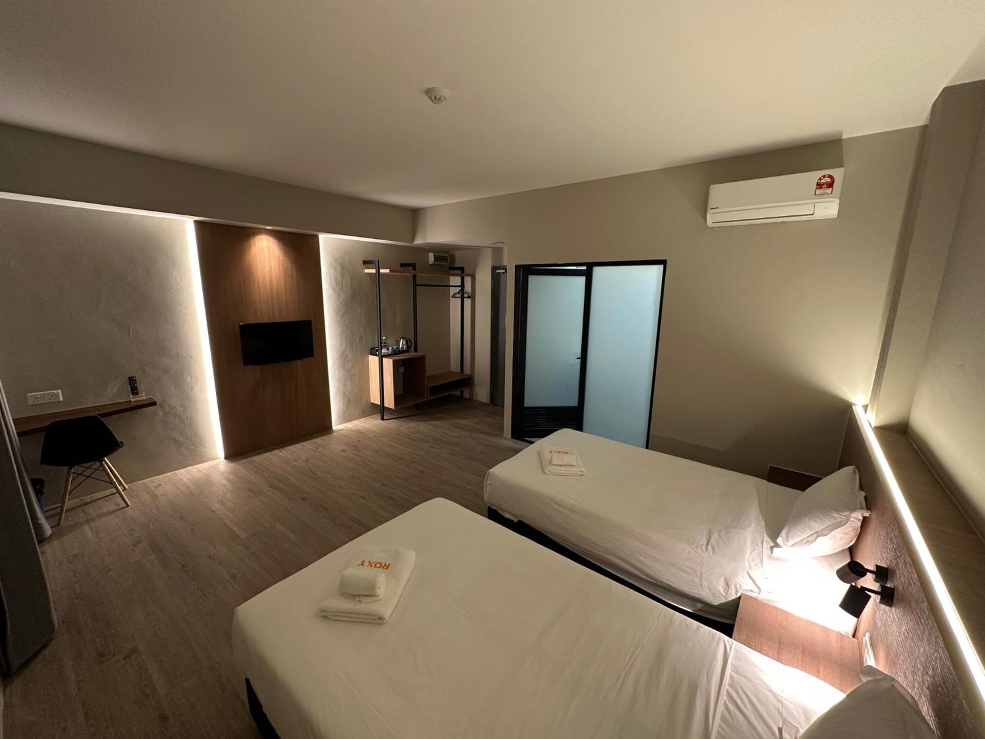 Roxy Hotel Aiman Кучинг Экстерьер фото